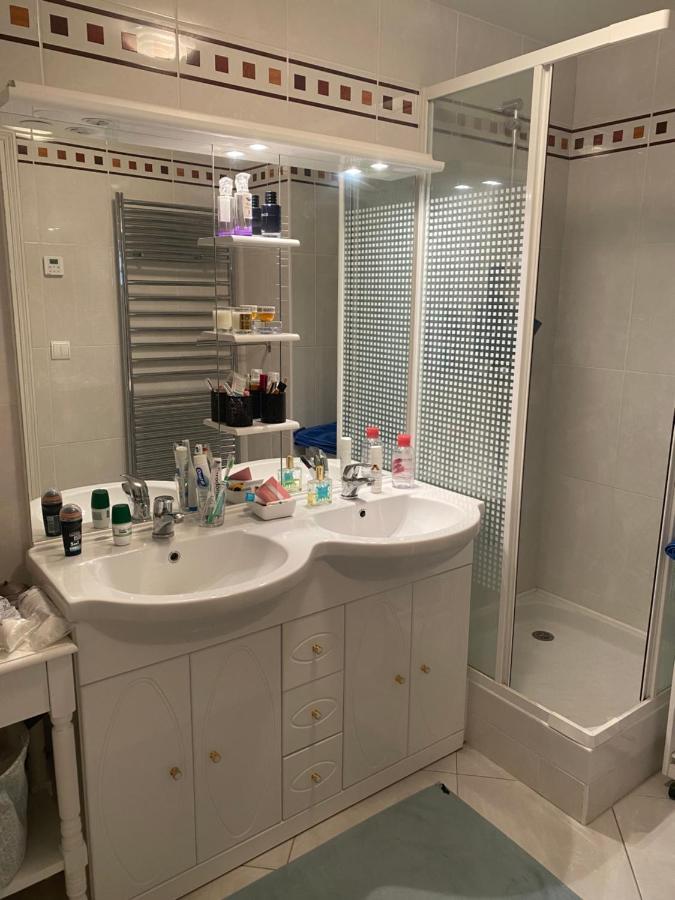 Le Clos Luce Cucq Bagian luar foto